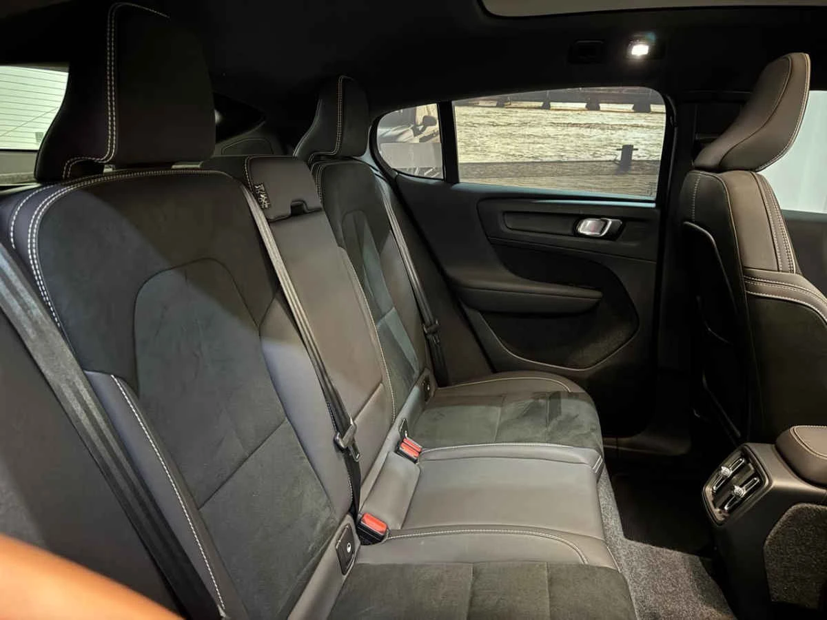 Volvo C40 2024