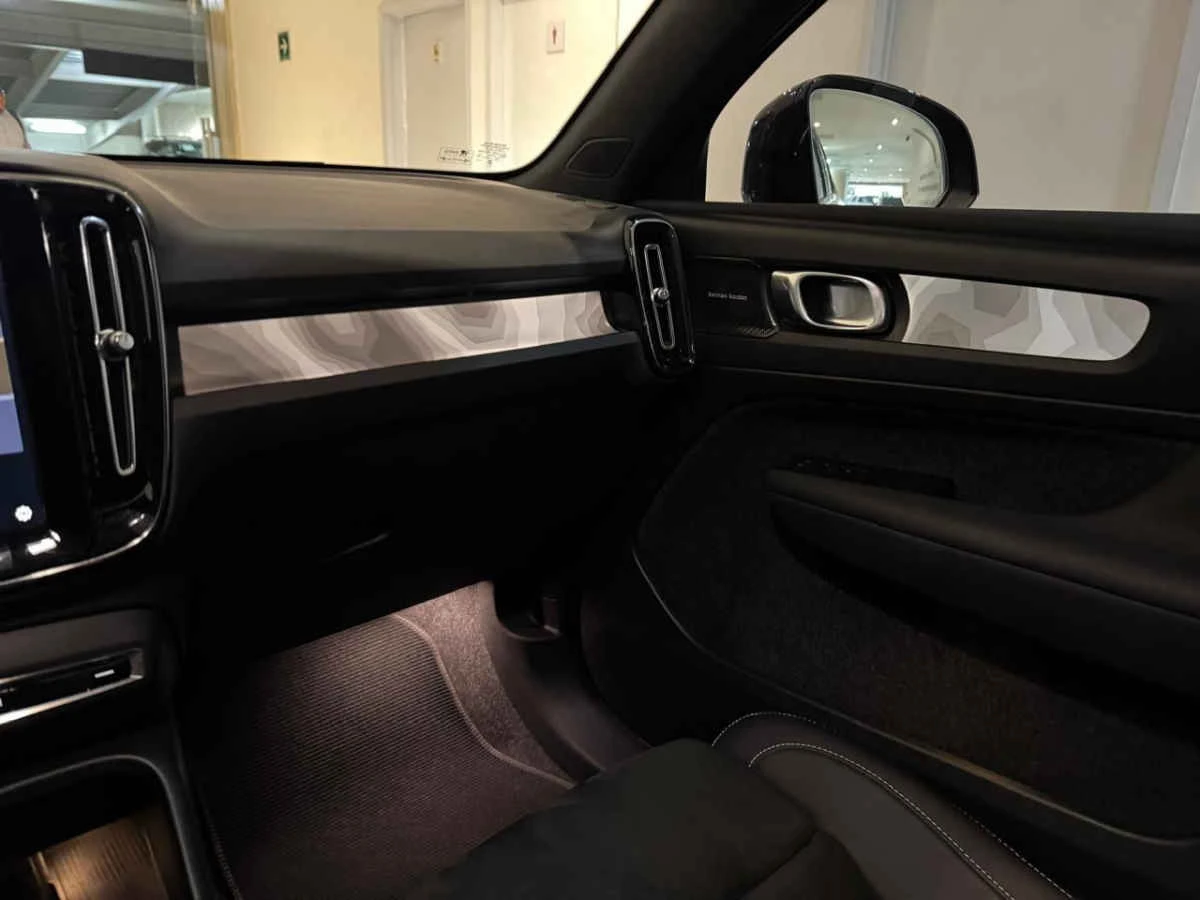 Volvo C40 2024