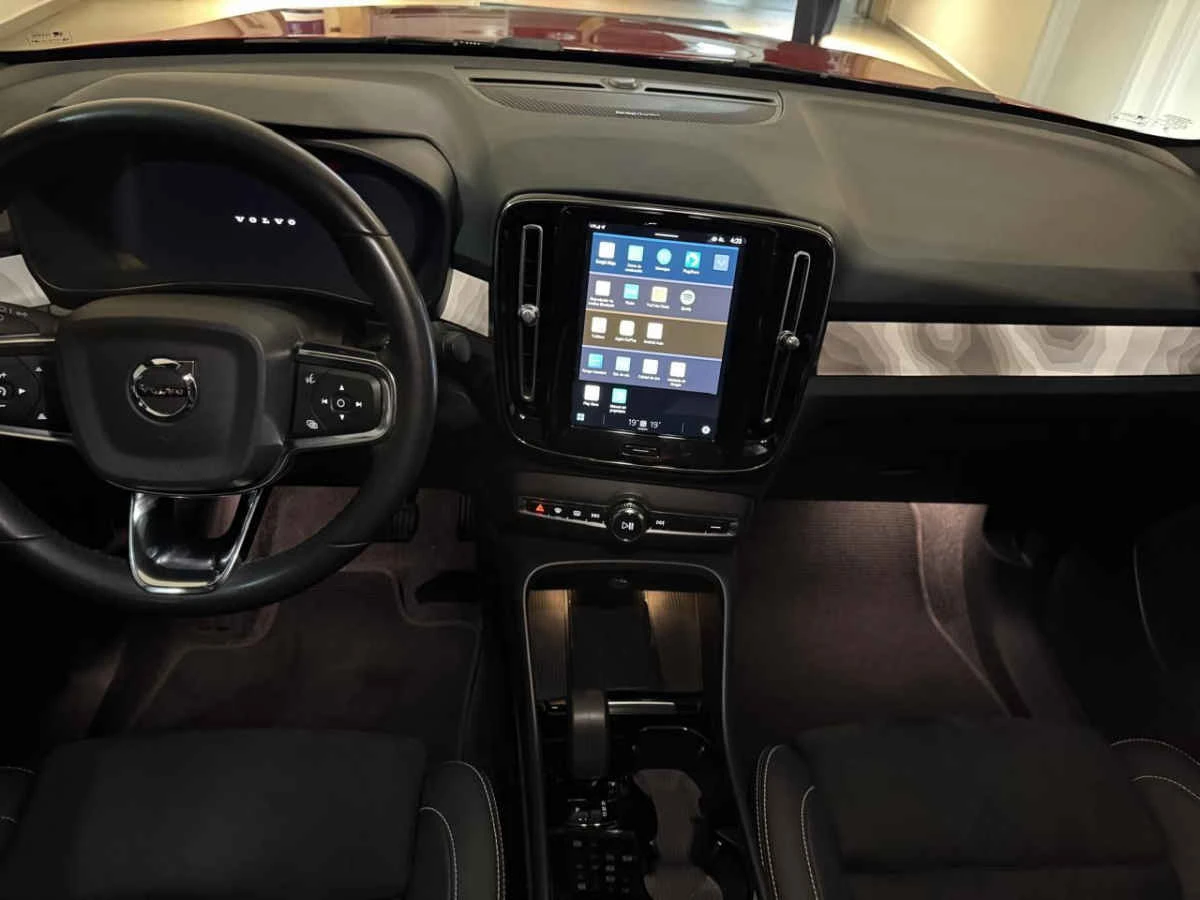 Volvo C40 2024