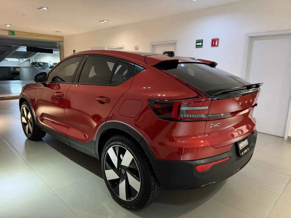 Volvo C40 2024