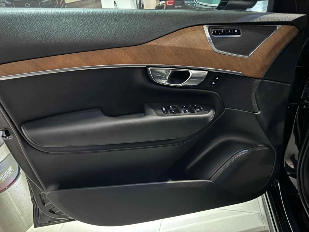 Volvo XC90 2023