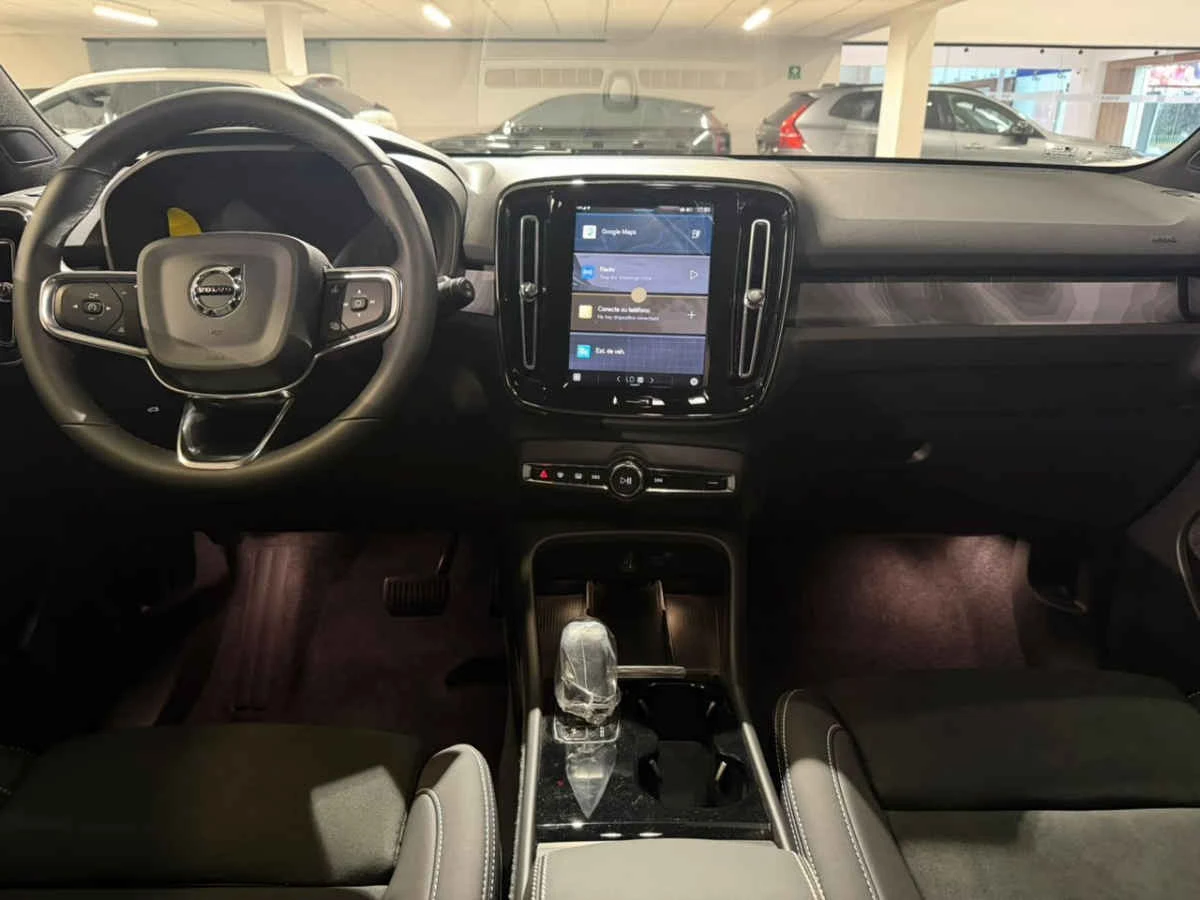 Volvo XC40 2024