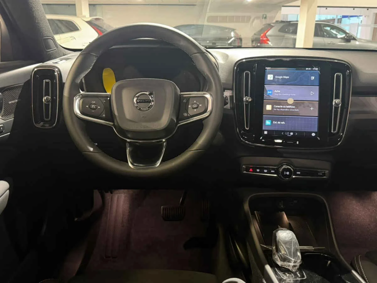 Volvo XC40 2024