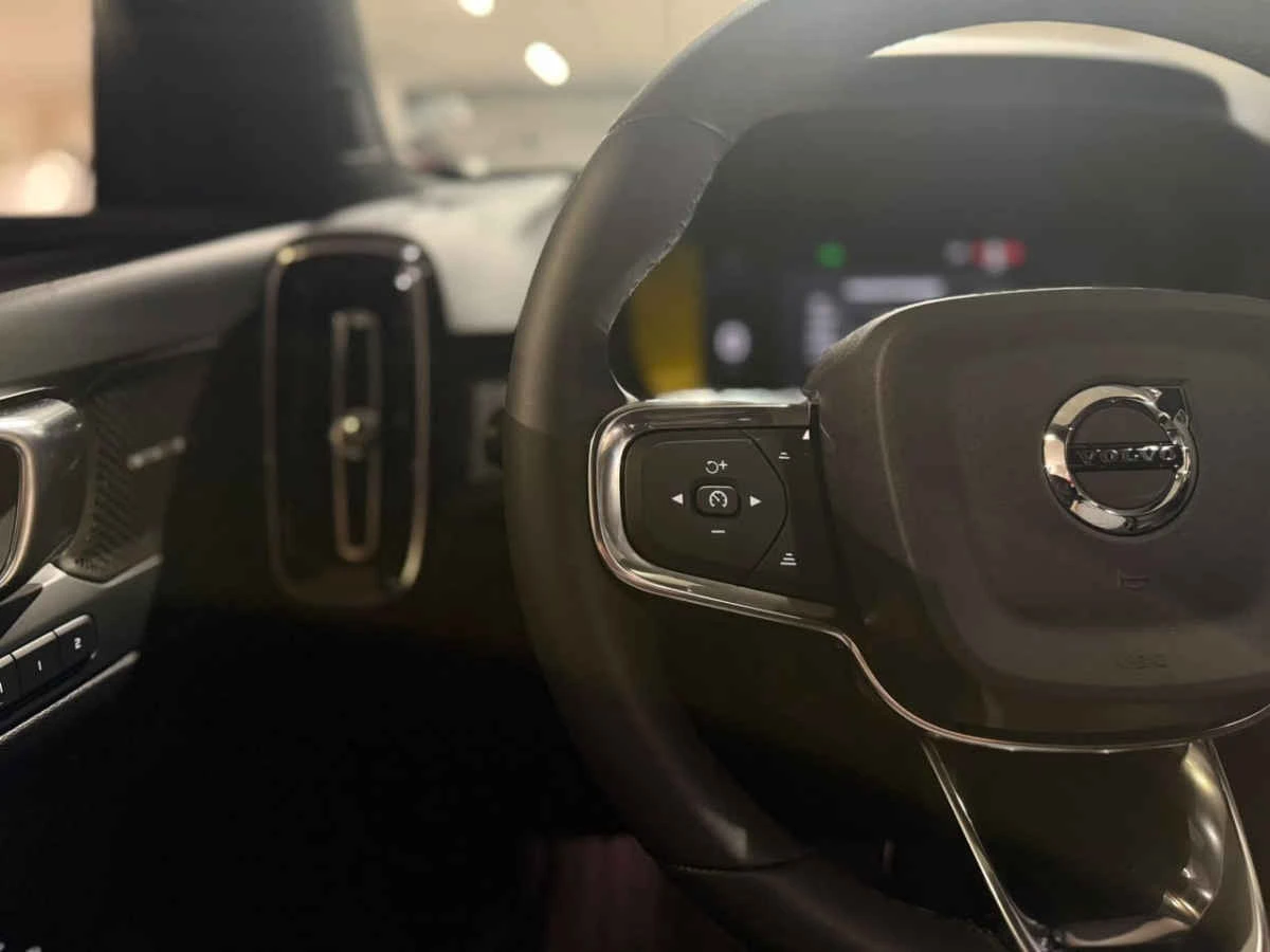 Volvo XC40 2024