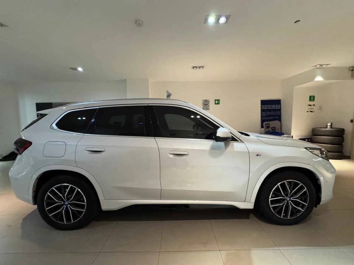 BMW X1 2025