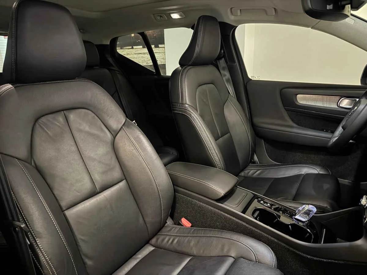 Volvo XC40 2023