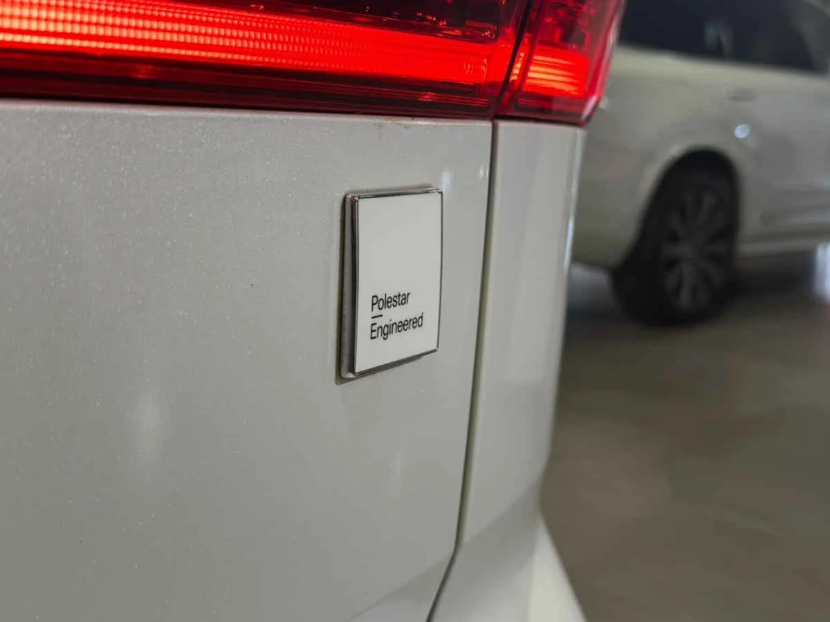 Volvo XC60 2022