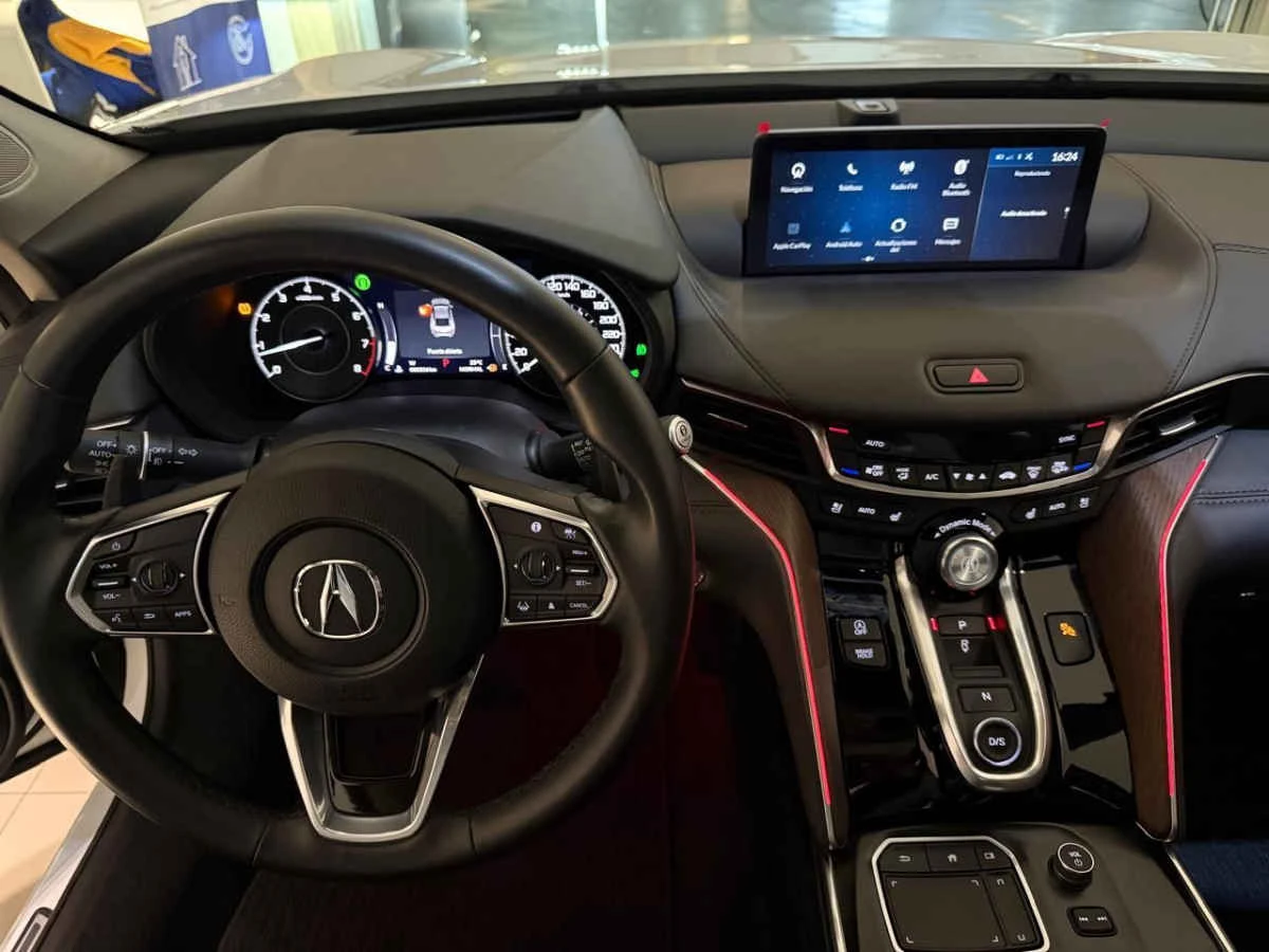 Acura TLX 2022
