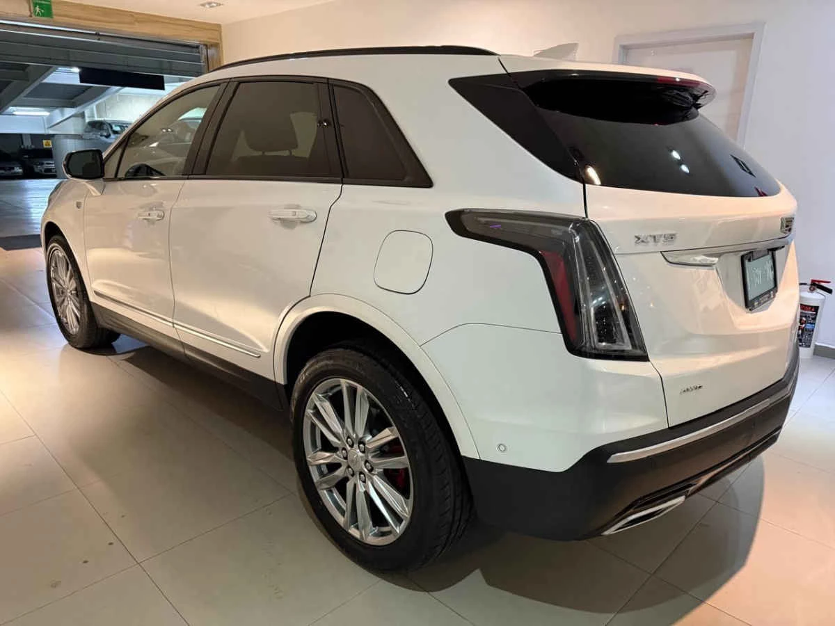 Cadillac XT5 2023