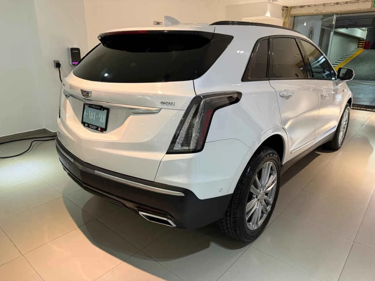 Cadillac XT5 2023