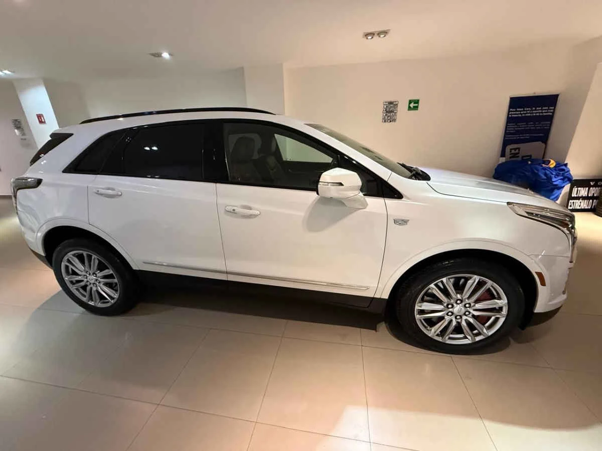 Cadillac XT5 2023