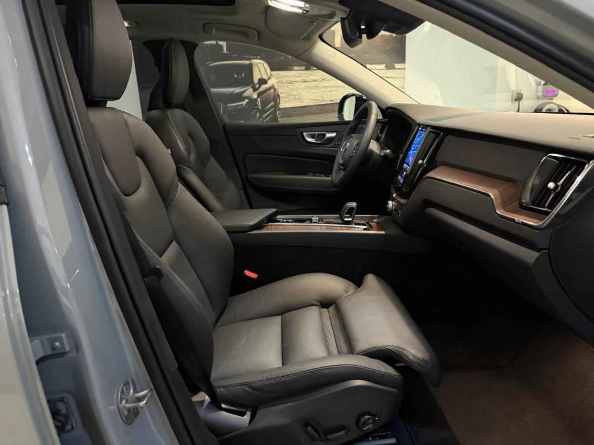 Volvo XC60 2024
