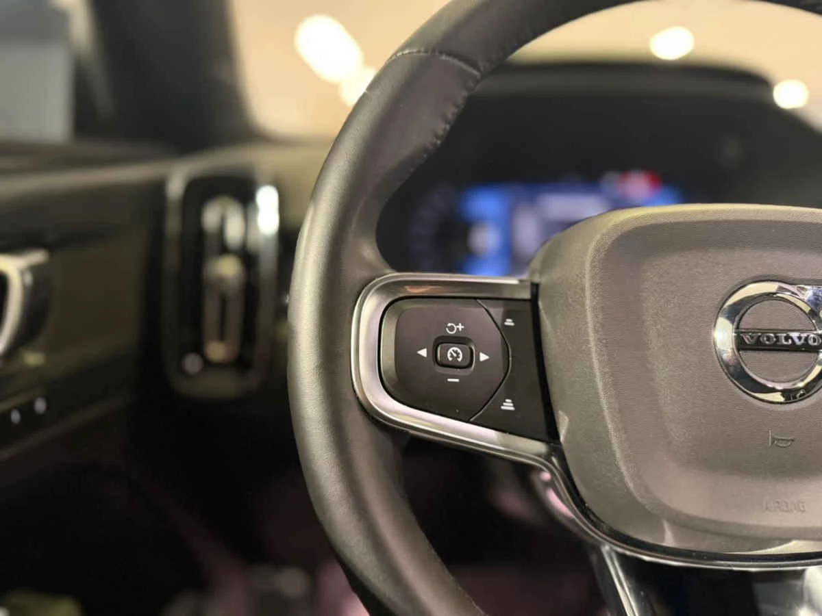 Volvo XC40 2024