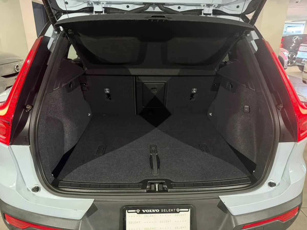 Volvo XC40 2024