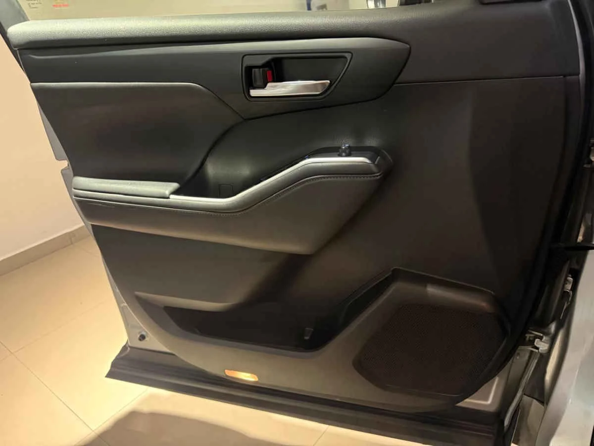 Toyota Highlander 2022