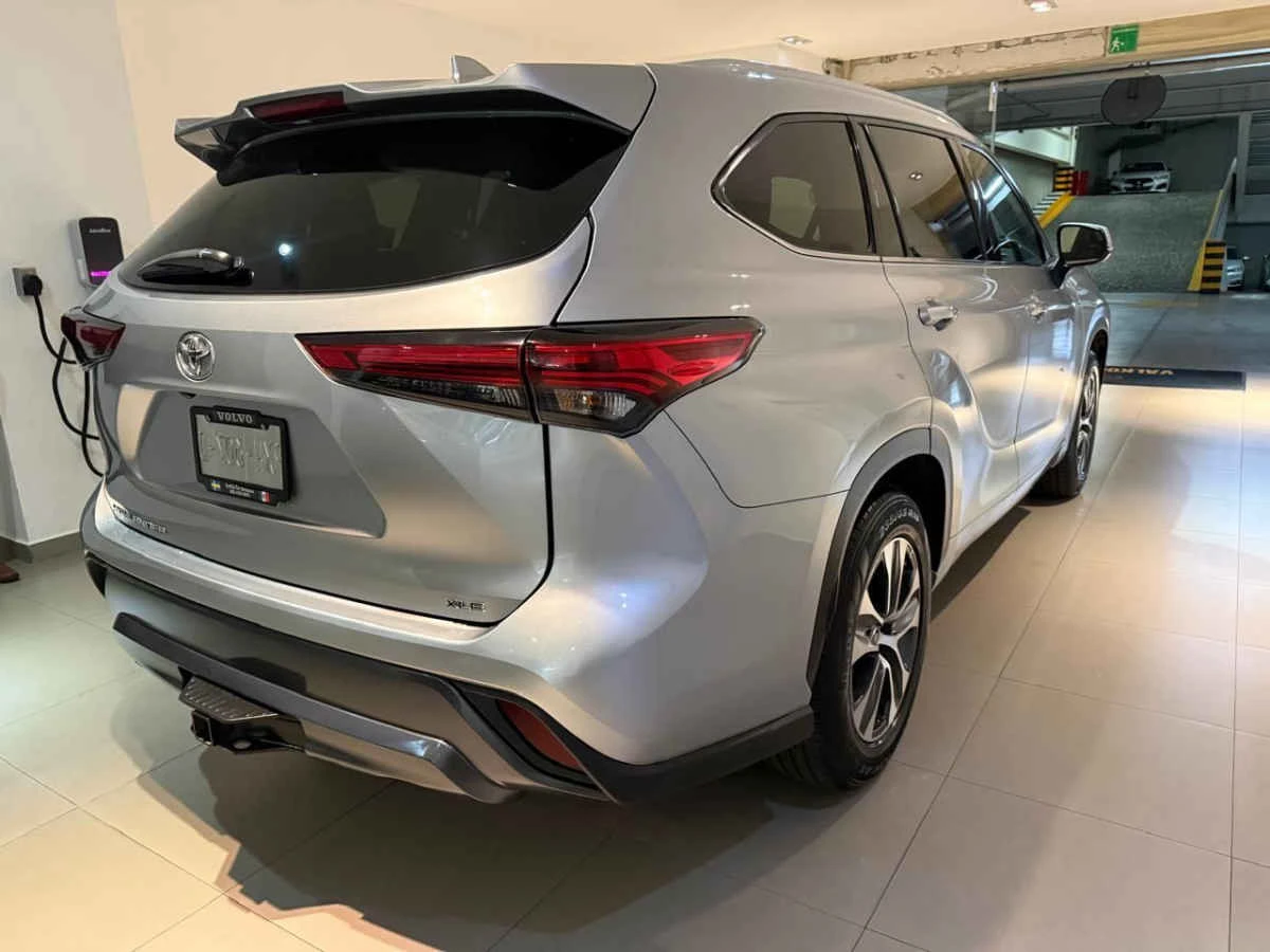 Toyota Highlander 2022